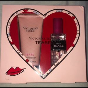 Victoria’s Secret Noir TEASE Perfume Gift set